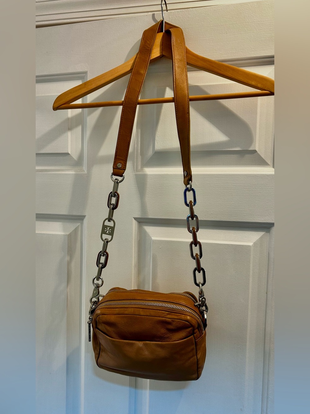 Vintage Tory Burch circa 2005 Leather Crossbody Camera Bag - Soft Tan